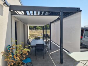 Pergola bache retractable